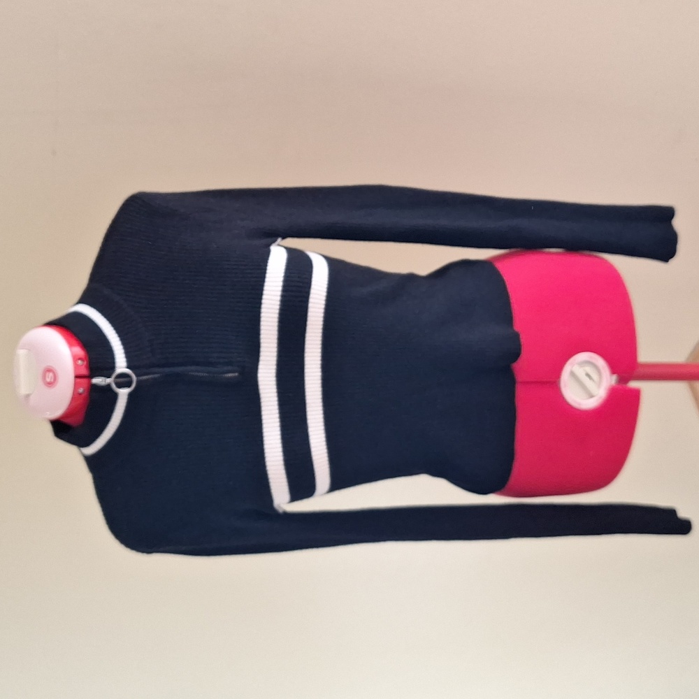 Kendall & Kylie Size XS Black & White - Picture 2 of 8